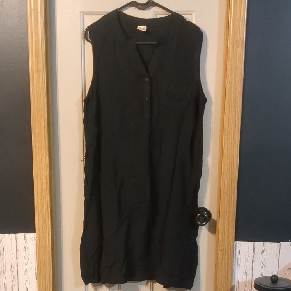 Faded Glory Black Midi Dress